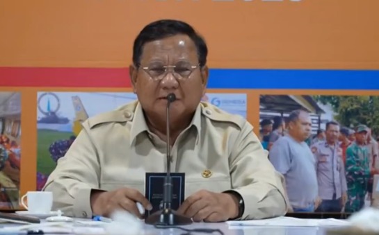 Bupati Umrah saat Bencana, Prabowo Perintahkan Mendagri Proses Pencopotan Mirwan MS